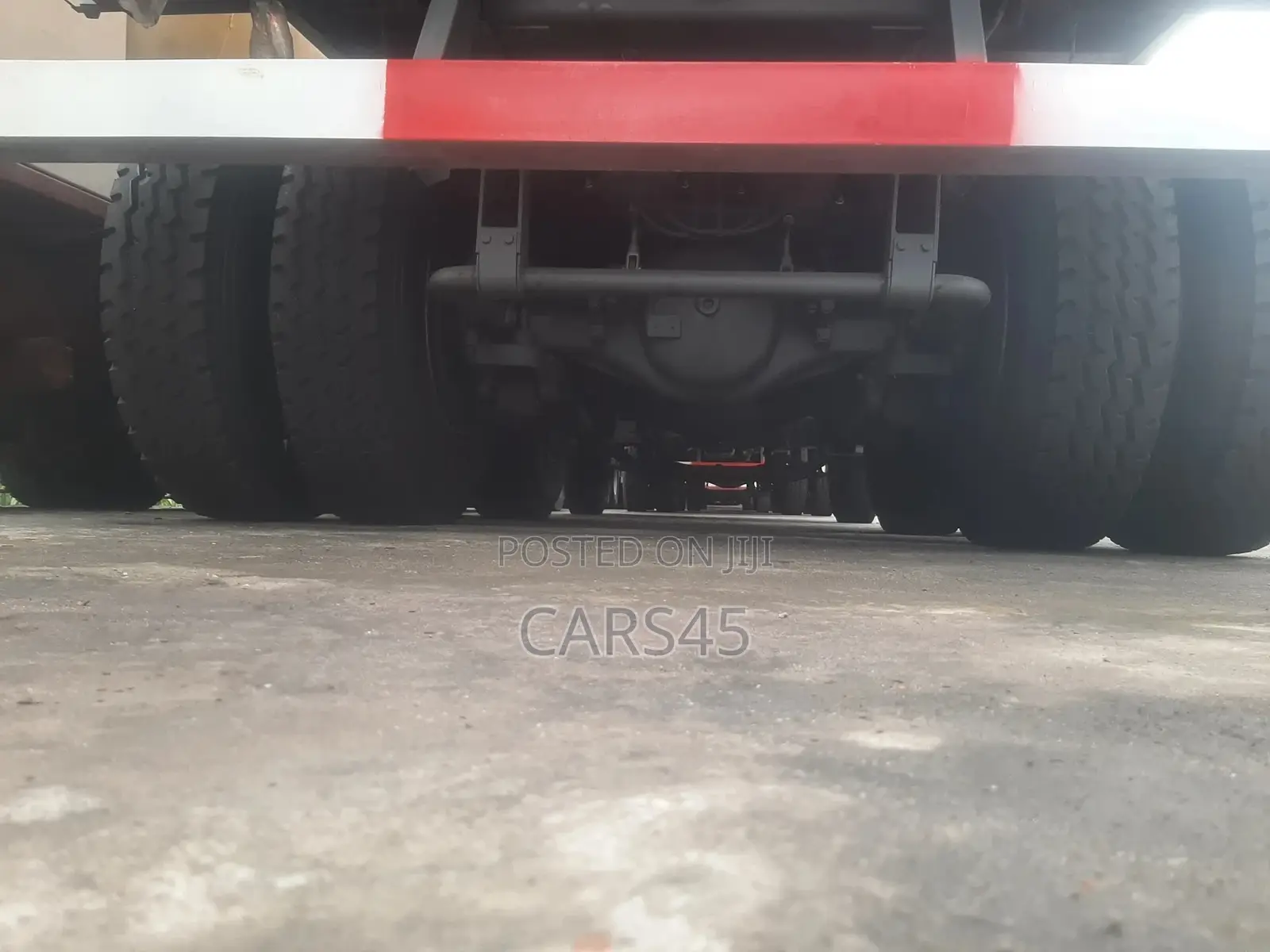 Sinotruk Howo 2010 Yellow