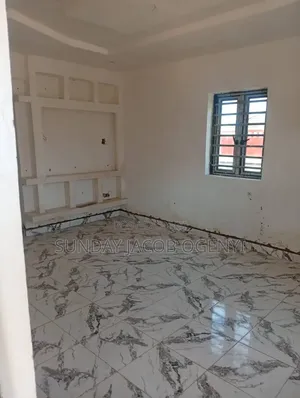 Furnished 1bdrm Block of Flats in Mini Estate for rent