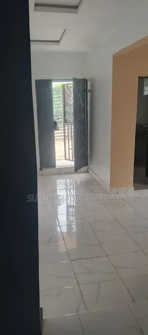 Furnished 1bdrm Block of Flats in Mini Estate for rent