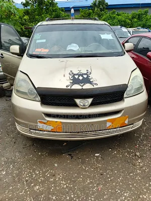 Toyota Sienna XLE Limited 2005 Gold