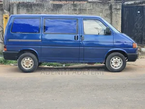Volkswagen Transporter 1990 White