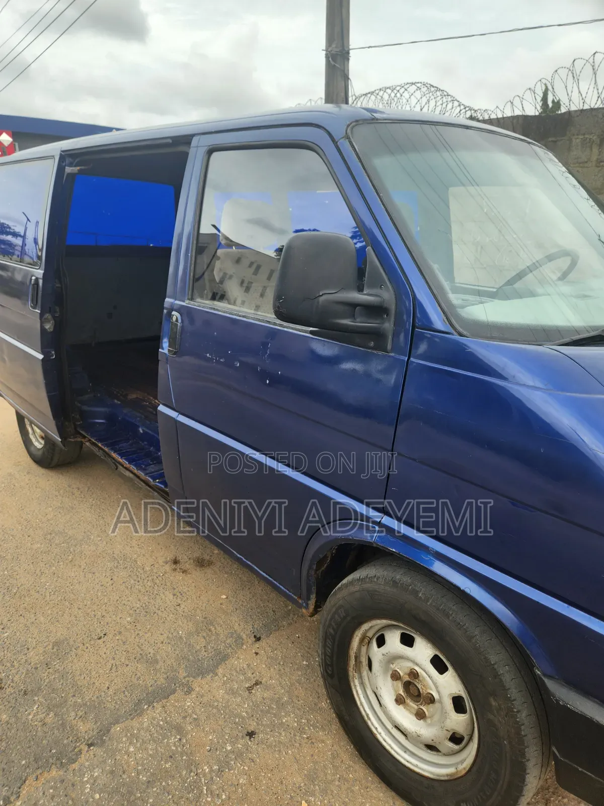 Volkswagen Transporter 1990 White