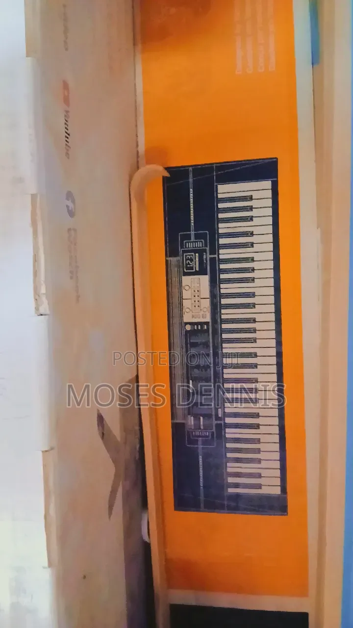 Keyboard Psr F51