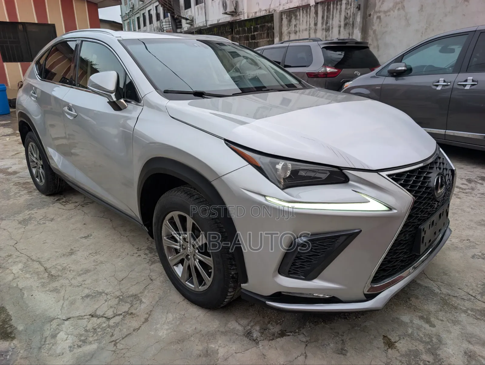 Lexus NX 2017 Silver