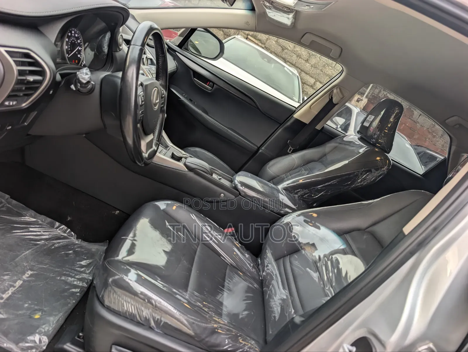 Lexus NX 2017 Silver