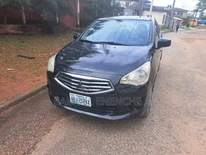 Mitsubishi Attrage 2013 Black