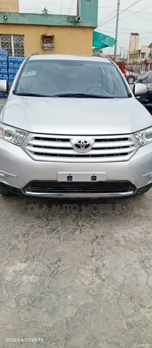 Toyota Highlander 2012 Silver