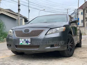 Toyota Camry LE V6 4dr Sedan (3.5L 6cyl 6AM) 2008 Gray