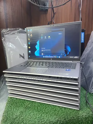 Laptop HP ZBook Firefly G8 16GB Intel Core i7 SSD 512GB