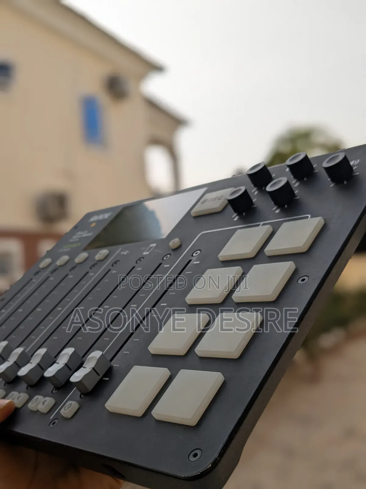 Rodecaster Pro