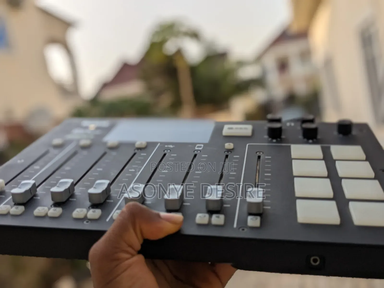 Rodecaster Pro