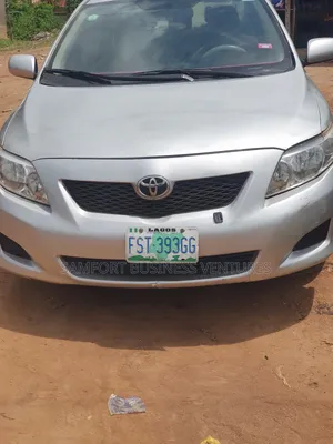 Toyota Corolla 2010 Silver
