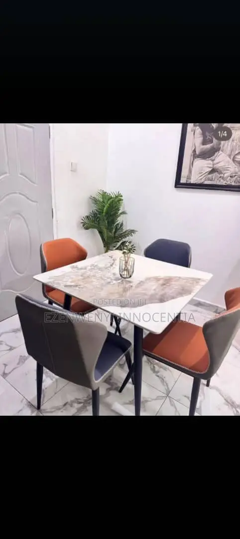 Four Seater Dinning Table