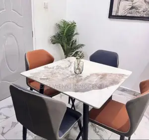 Four Seater Dinning Table