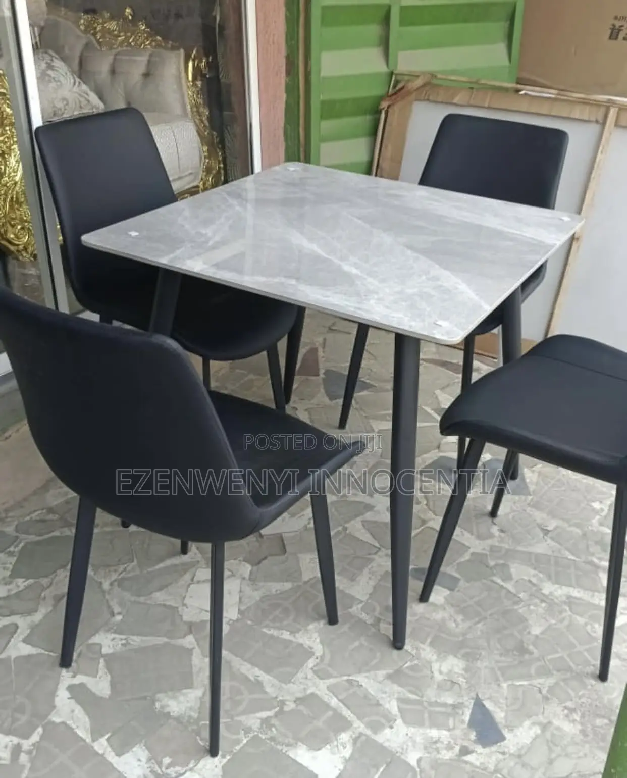 Four Seater Dinning Table
