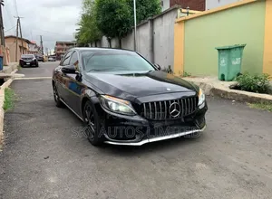 Mercedes-Benz C300 2015 Black