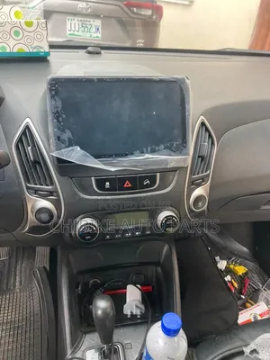 Hyundai Tucson Navigation Android/Reverse Camera