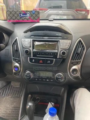 Hyundai Tucson Navigation Android/Reverse Camera