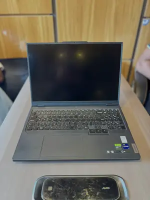 Laptop Lenovo Legion 5 32GB Intel Core Ultra 9 SSD 1T