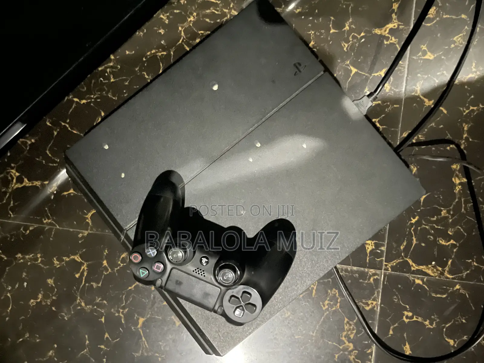 Ps4 Slim 500gb and 1 Controller