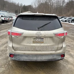 Toyota Highlander 2015 Silver