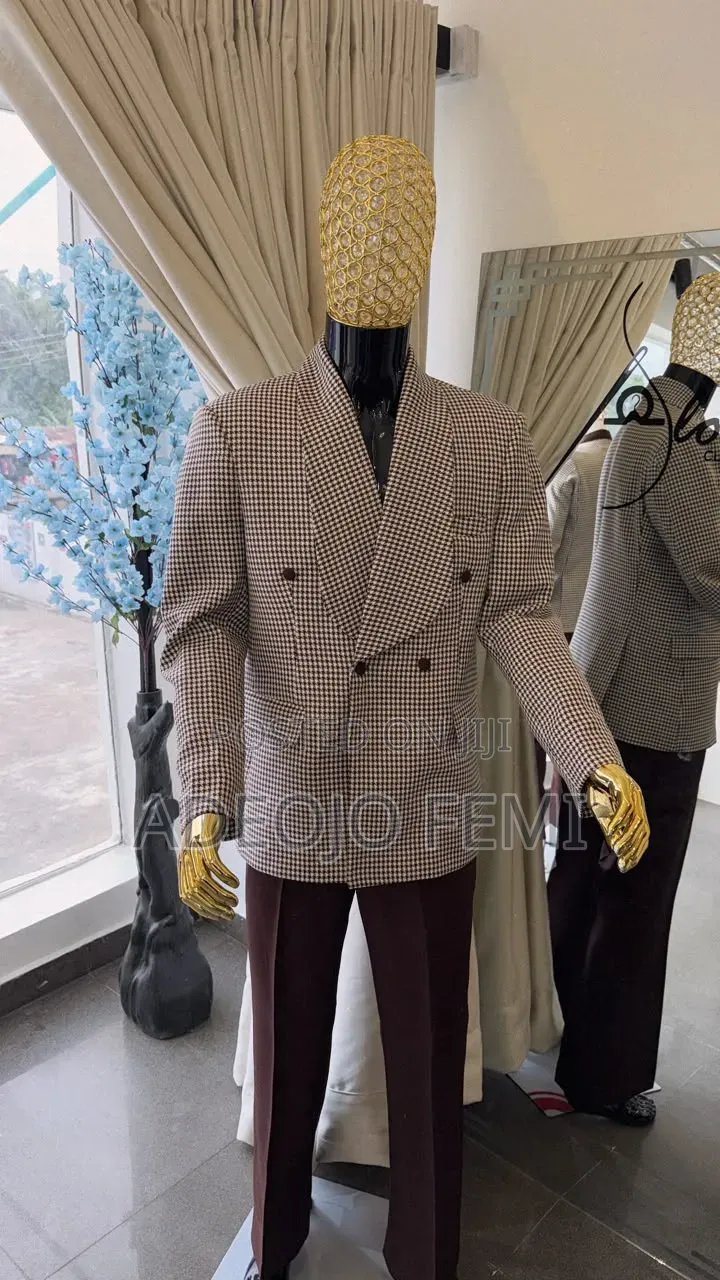 Houndstooth Double Breasted Suit