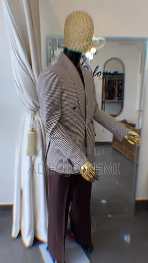 Houndstooth Double Breasted Suit