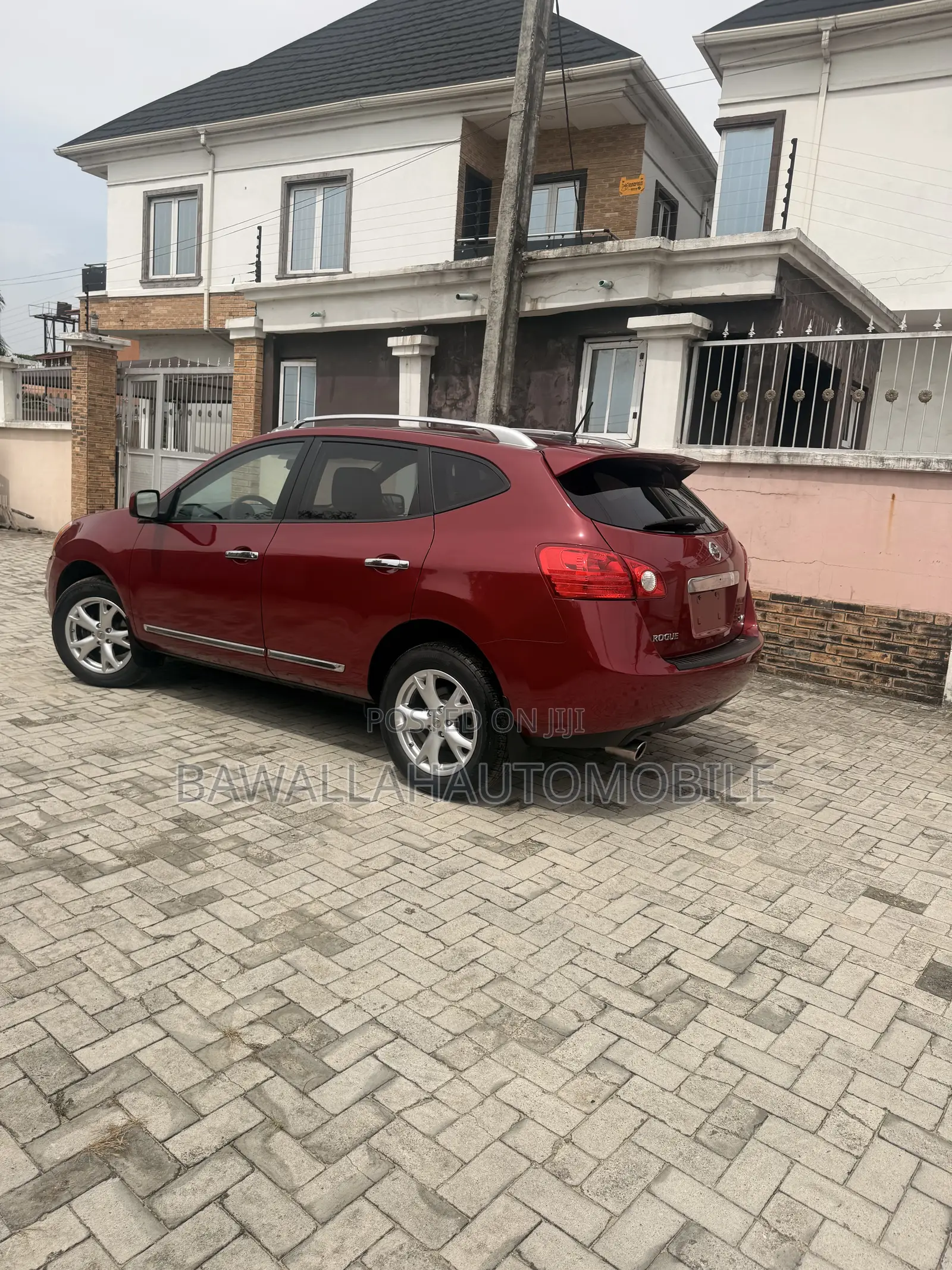 Nissan Rogue SV 2011 Red