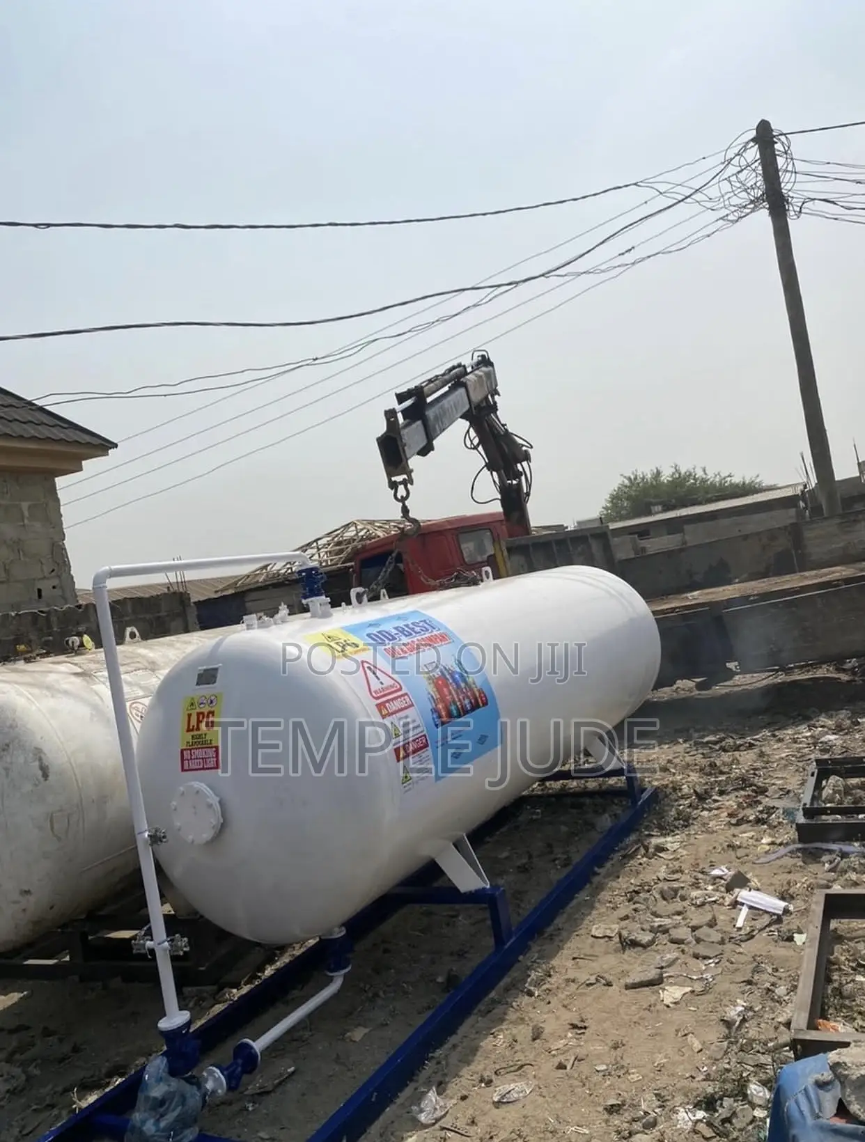 2.5tons Tank With Double Nozzle Dispenser Gas