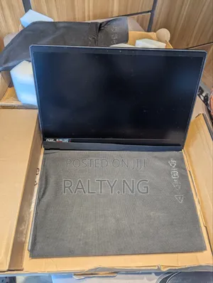 Laptop MSI GP66 LEOPARD 10UG 16GB Intel Core i7 SSD 1T
