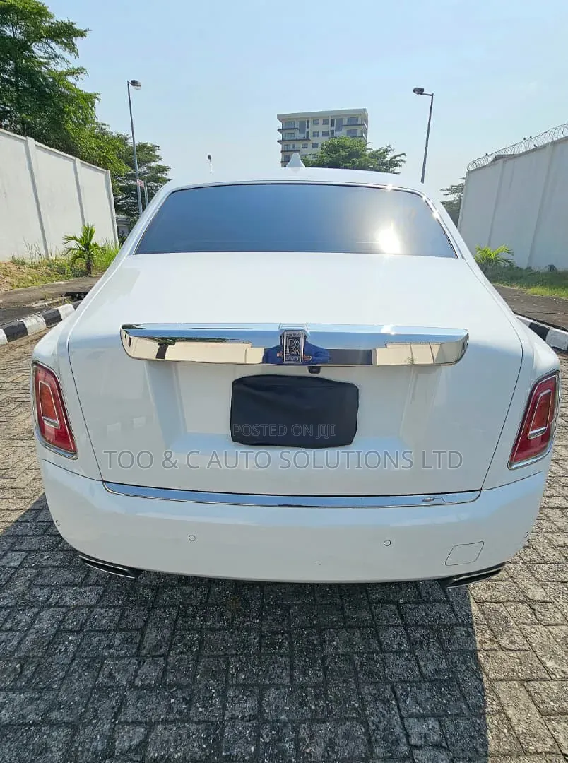 Rolls-Royce Phantom 2022 White