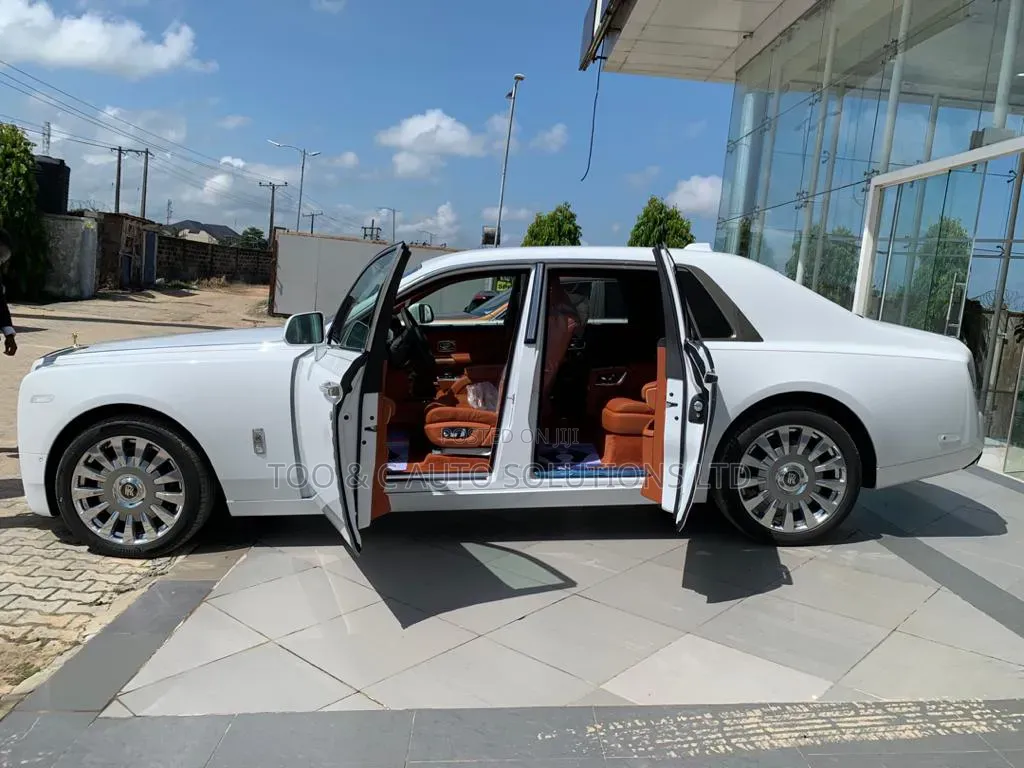 Rolls-Royce Phantom 2022 White