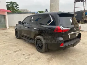 Lexus LX 2017 Black