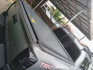 Toyota Tacoma 2018 Silver