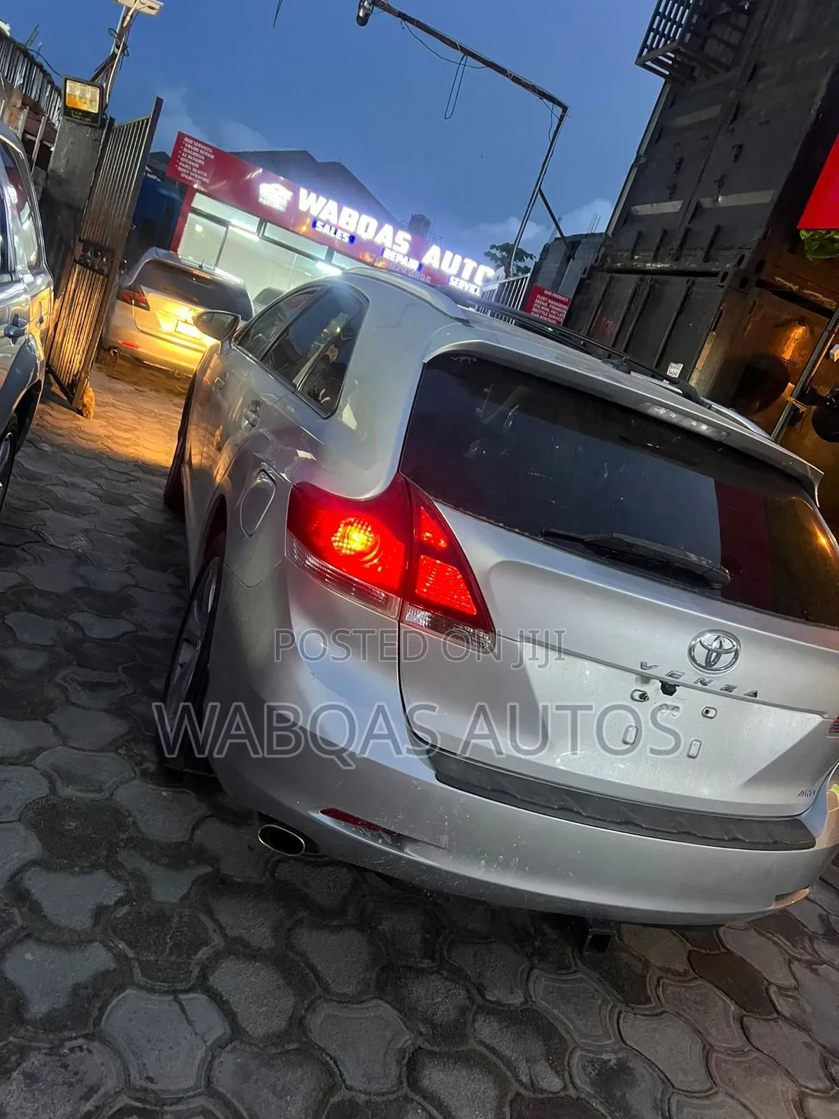 Toyota Venza 2011 Silver