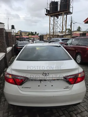 Toyota Camry 2016 White