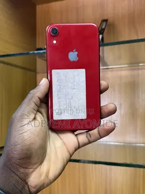 Apple iPhone XR 64 GB Red