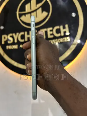 Apple iPhone 11 64 GB Green