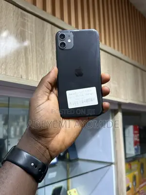 Apple iPhone 11 64 GB Black