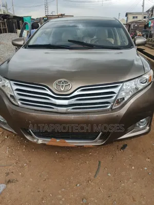 Toyota Venza 2010 Brown