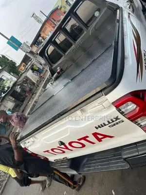 Boot Cover Hilux