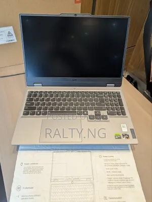 Laptop Lenovo LOQ 15ARP9 16GB AMD Ryzen 7 SSD 512GB