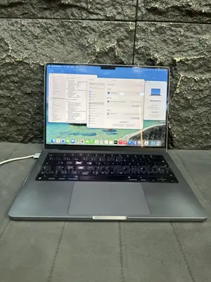 Laptop Apple MacBook Pro 2021 M1 16GB Apple M1 Pro SSD 512GB