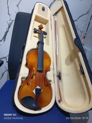 Creed Audio Violin 4/4 With Case.