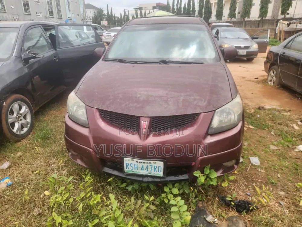 Pontiac Vibe Automatic 2004 Maroon