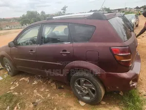 Pontiac Vibe Automatic 2004 Maroon