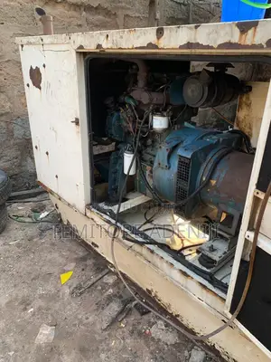 3 Cylinder Perkins, 30kva, Sound Proof. In Perfect Condition
