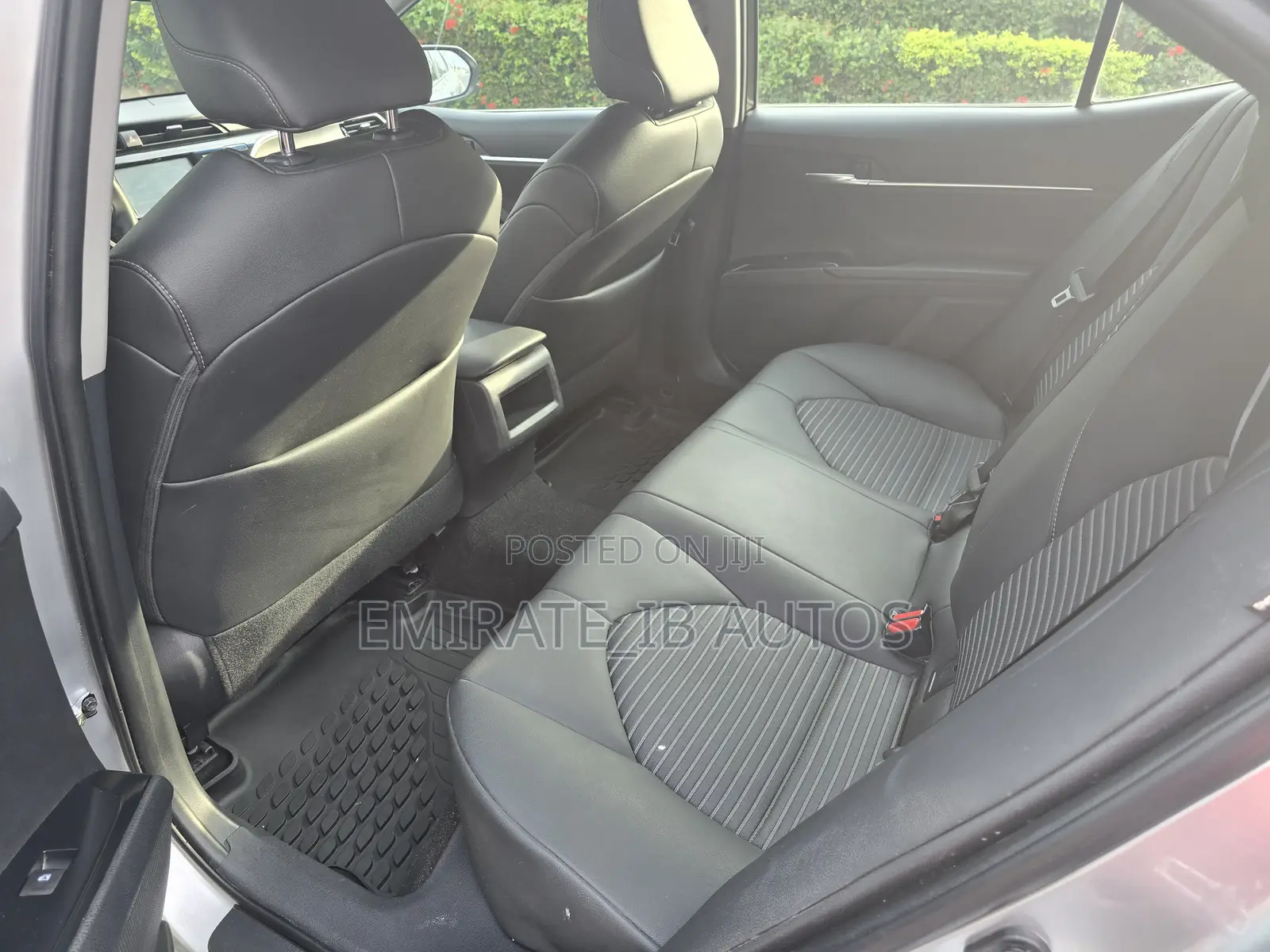 Toyota Camry 2018 Silver