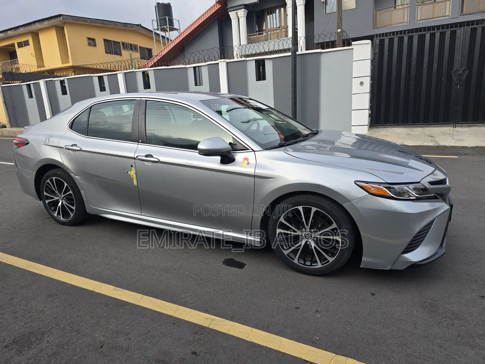 Toyota Camry 2018 Silver