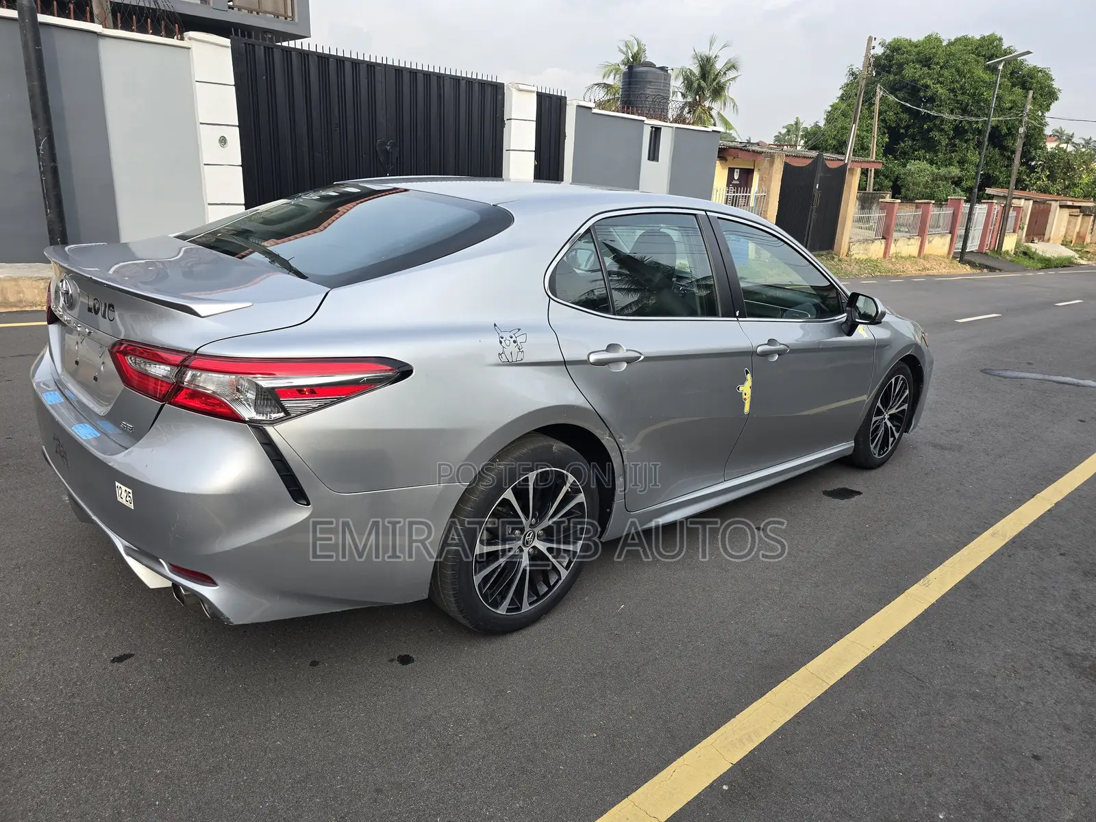 Toyota Camry 2018 Silver